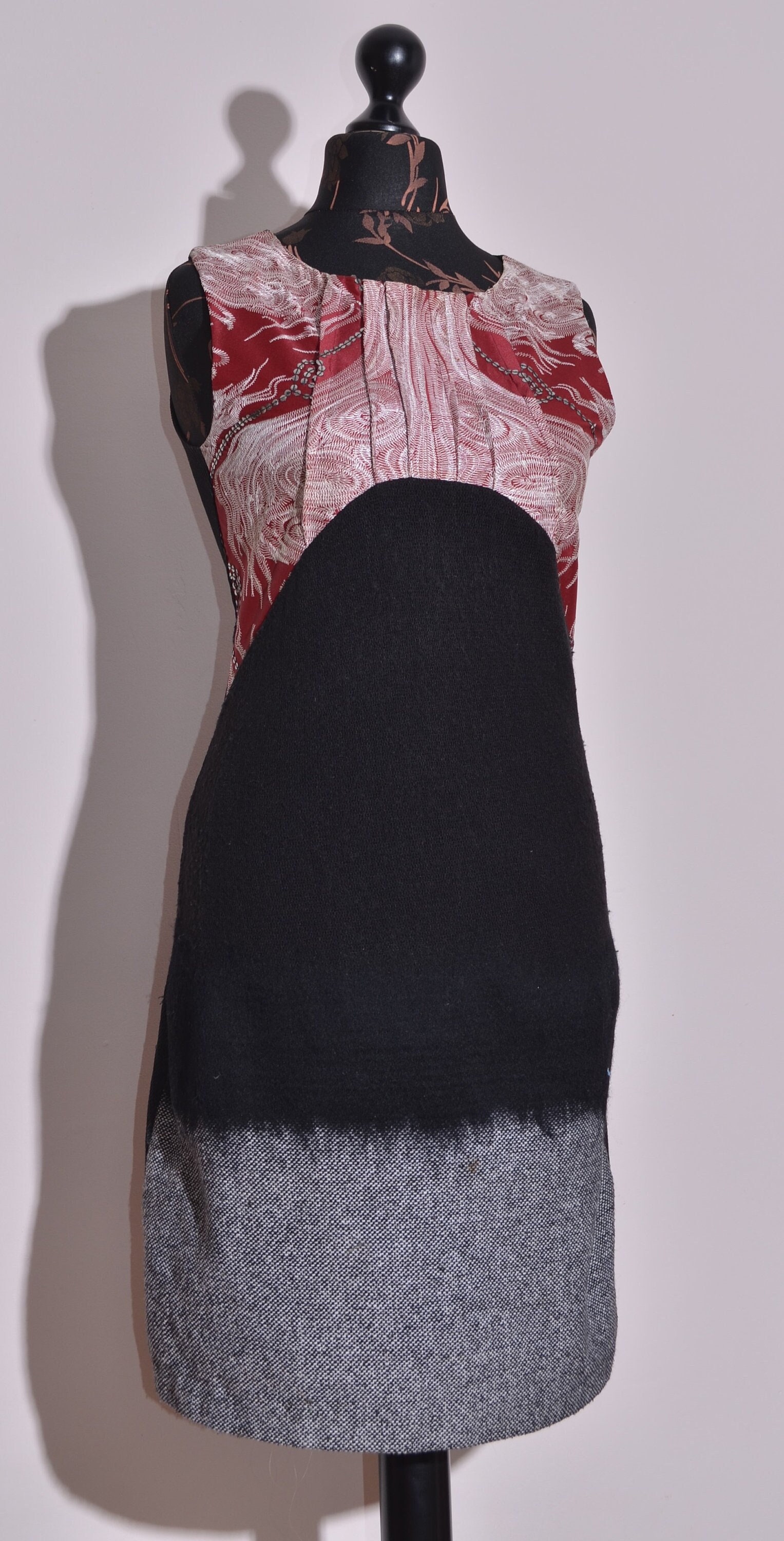 Robe Fille Créateur Save The Queen - Taille 7-8 Ans - Occasion Très Bon état