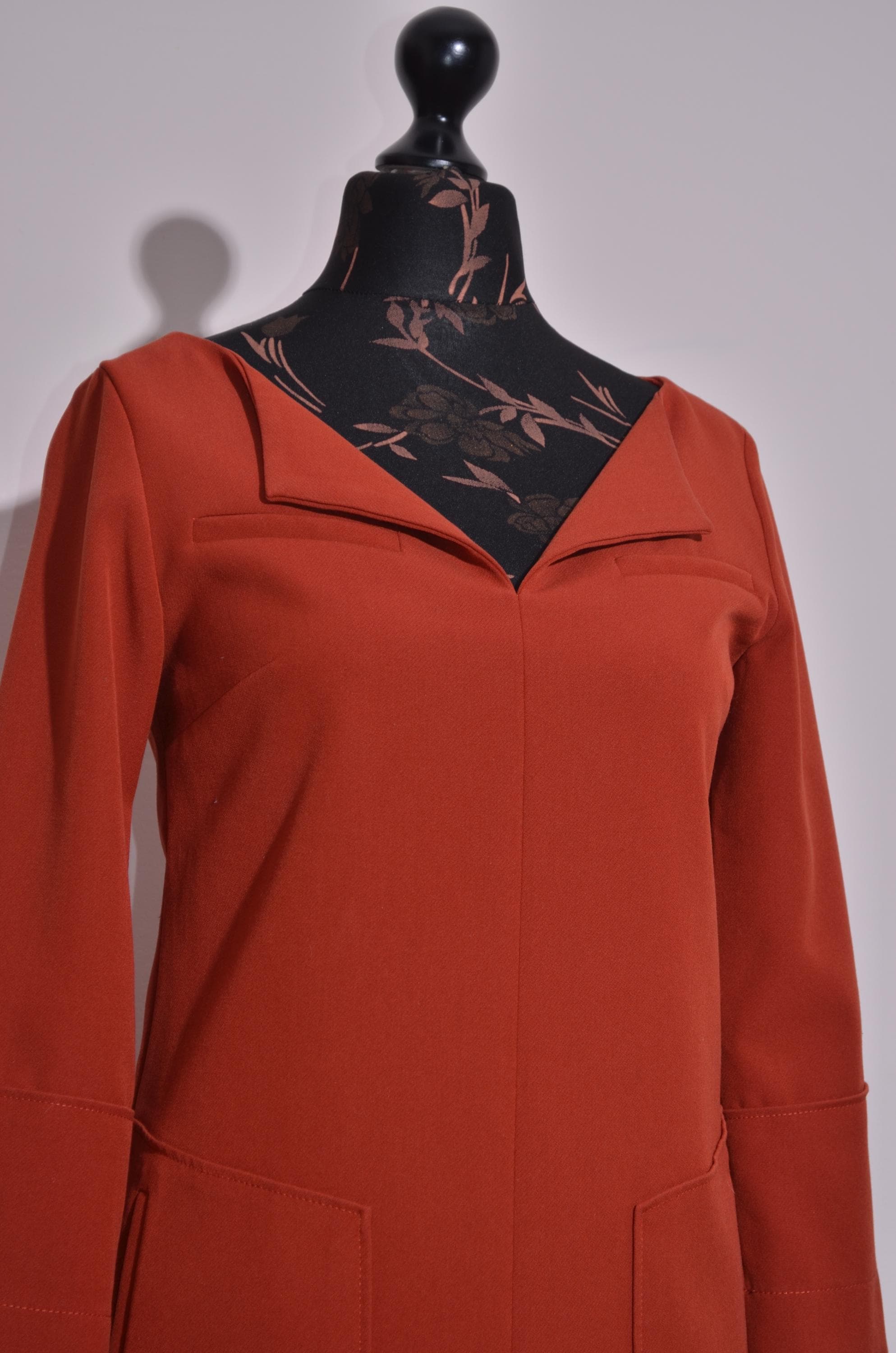 【フォロー割引適用】archive Cop.Copine Rubber Tec Cop Copine Women's Rust Orange Shift Dress Robe Pockets Long