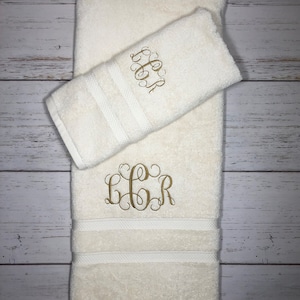 Monogrammed Bath and Hand Towels: Personalized Embroidered Cotton