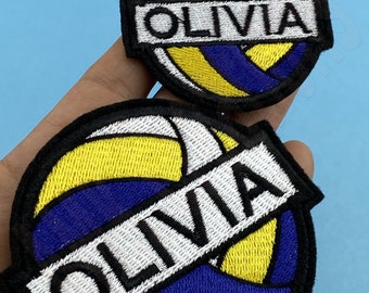 Toppa personalizzata con nome da pallavolo: applicazione termoadesiva ricamata