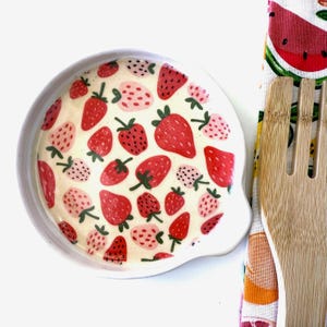 Strawberry Spoon Rest: Colorful Kitchen Decor