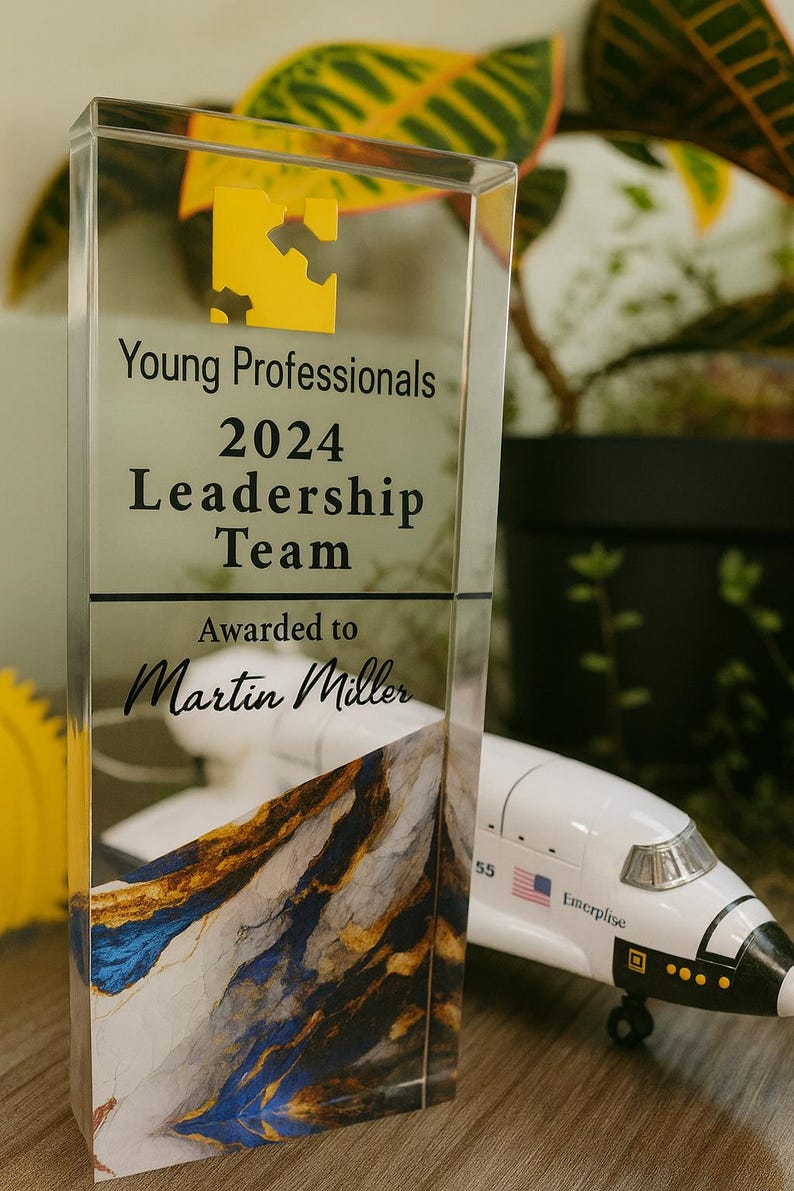 award
award plaque
custom award
softball award
baseball award
plaque award
basketball award
acrylic award
trophy
custom trophy
corporate Gift
Memorial Award