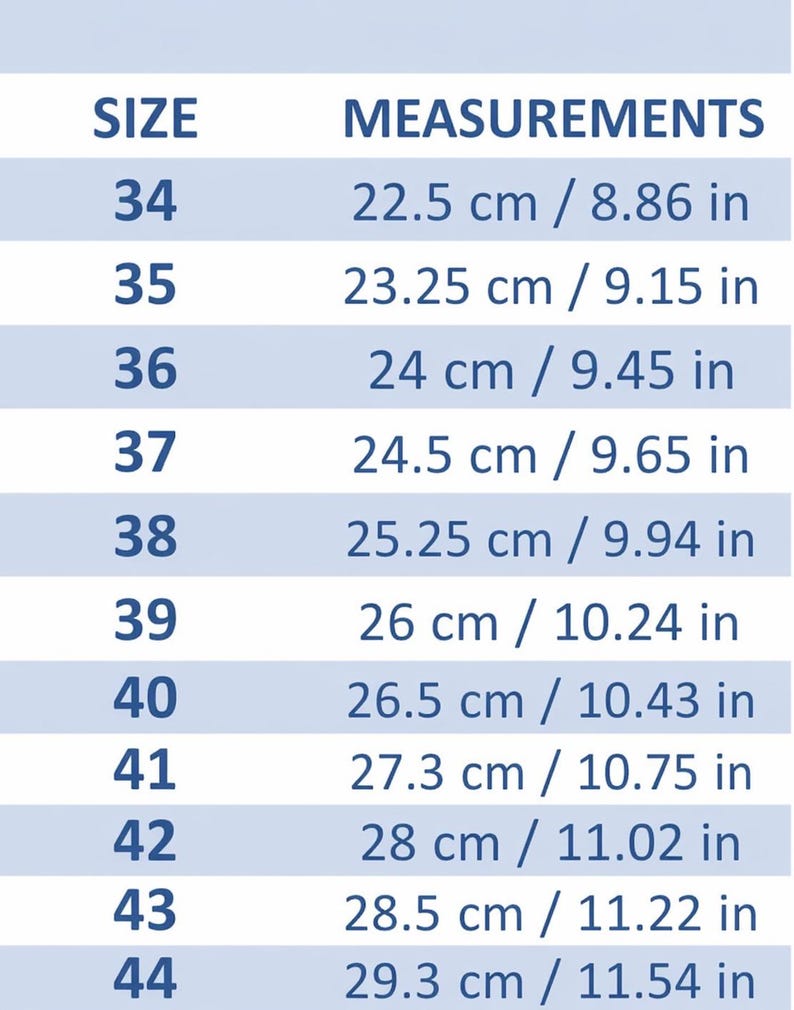 May include: A size chart with measurements in centimeters and inches. Sizes range from 34 to 44. Measurements include 22.5 cm (8.86 in) to 29.3 cm (11.54 in). The chart is on a light blue background.
