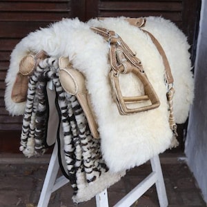 Sheep leather for Traditional Argentine Gaucho horse Saddle | sheepskin pad