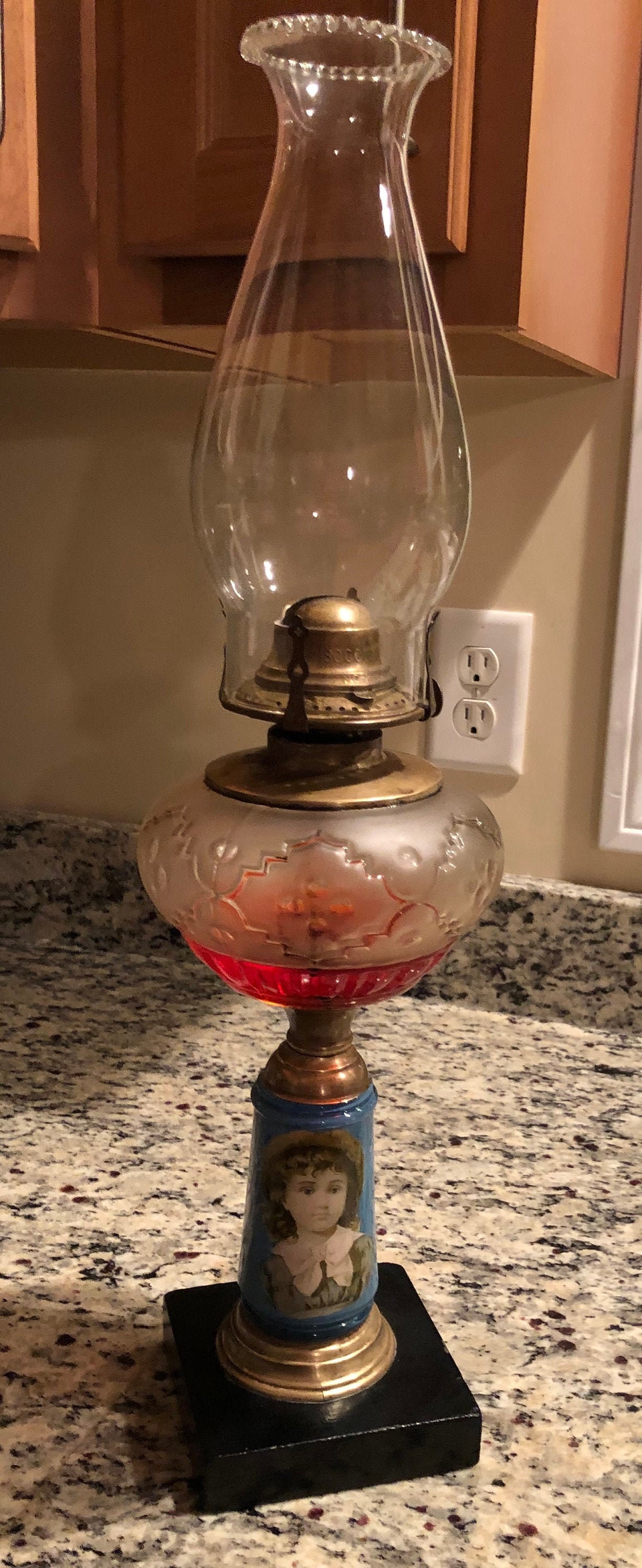 Antique Kerosene Lamp Early 1900's, Cameo Picture on the Stem Etsy