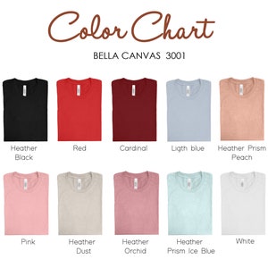 Puede incluir: Carta de colores para camisetas Bella Canvas 3001, mostrando 10 colores diferentes: Negro jaspeado, Rojo, Cardenal, Azul claro, Melocot&oacute;n jaspeado prisma, Rosa, Polvo jaspeado, Orqu&iacute;dea jaspeado, Azul hielo jaspeado prisma y Blanco.