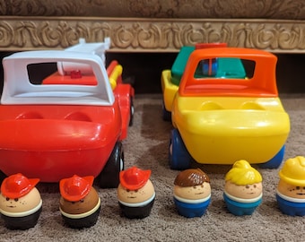 Camión de bomberos y grúa vintage Little Tikes, vehículos Little Tikes de los años 80 con personas, fabricados en EE. UU., completo con figuras Chunky.