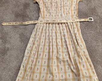 Vestido veraniego a cuadros bordado de los años 50, vestido con cinturón y cintura alta