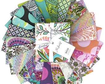 Tula Pink Fat Quarter Bundle Roar FQ Bundle 21 pcs. FreeSpirit Fabrics
