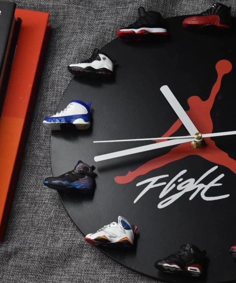 michael jordan 3d sneaker clock