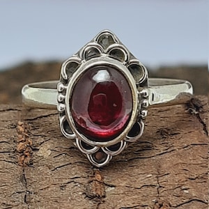 Anillo de granate rojo natural, anillo de piedra preciosa, anillo bohemio, anillo de piedra de nacimiento, anillos de plata de ley 925, anillo de novia, anillos hechos a mano, joyería de regalo