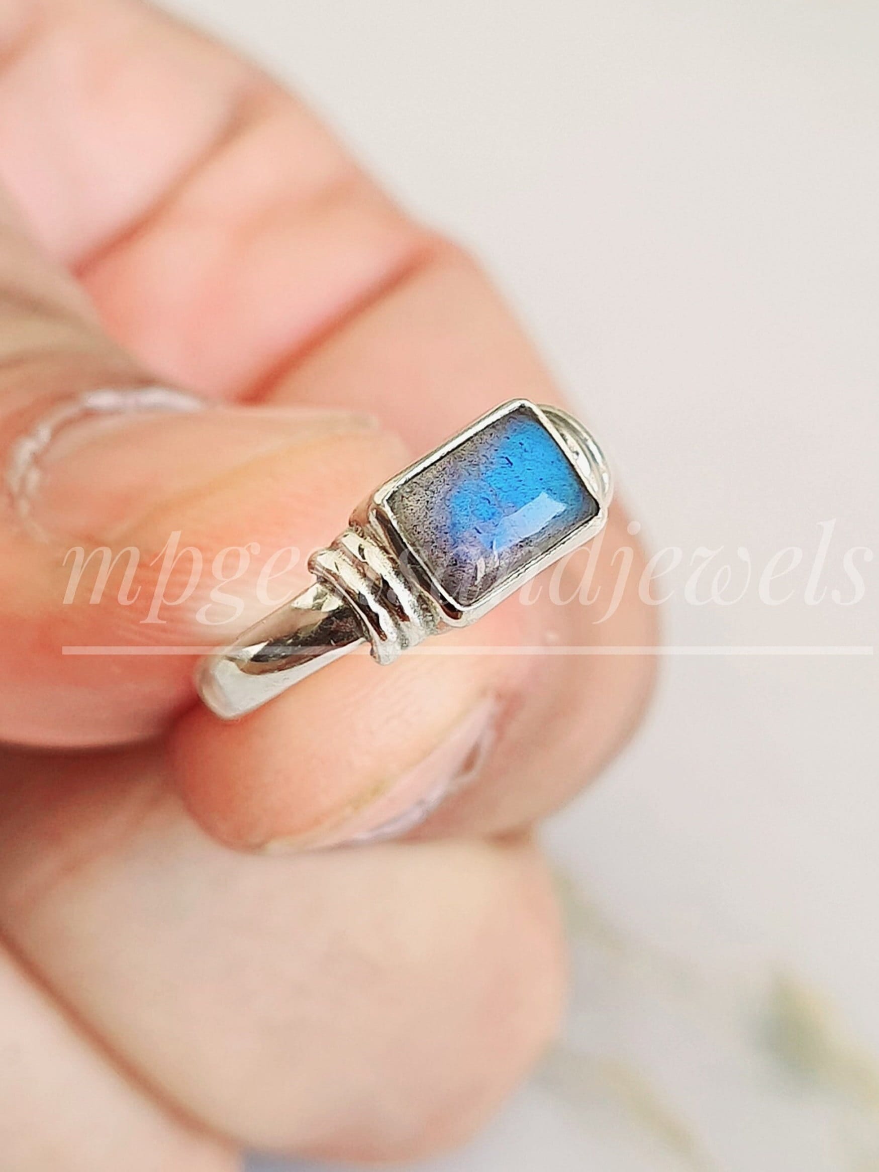 品質満点 *925 Ring Labradorite Sterling Ring Fire *blue Ring Silver アクセサリー