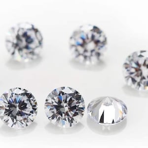 1000 pc Cubic Zirconia-Loose Round Faceted CZ Stones-Alternative Diamonds in 1mm, 2mm, 3mm, 4mm, 5mm, 6mm, 7mm, 8mm, 9mm 10mm White Gemstone