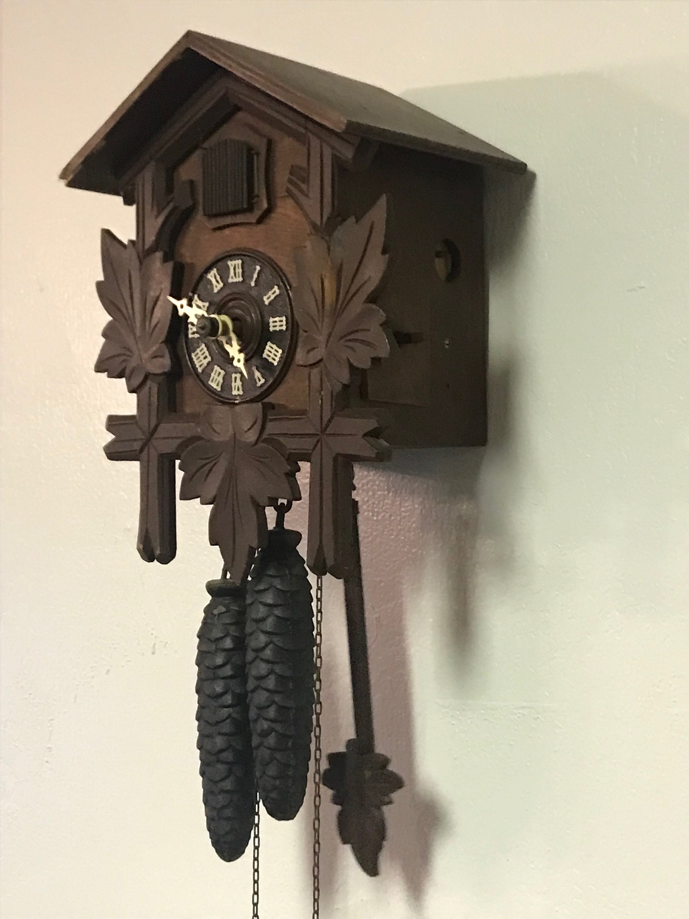 Brown Handcrafted Cuckoo Wall Clock With Silent Movement