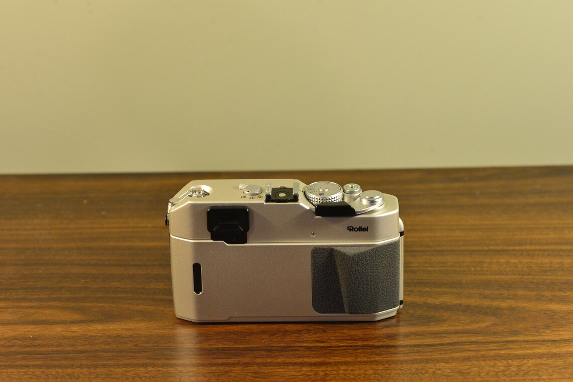 Rollei 35 RF rangefinder with Voigtlander Nokton 40mm f1.4 Etsy