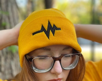 Digimon Vital Pulsera Pulse Gorro con logo esposado / Pulsemon Gold bordado ¡Sombrero de invierno!