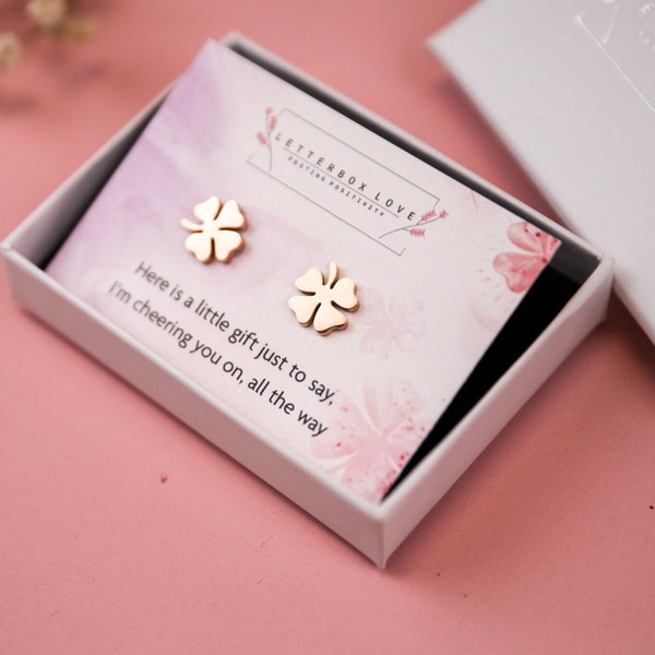 Glückliche vierblättrige Kleeblatt-Ohrringe | Glücksschmuck | Du hast dieses Geschenk für sie bekommen | Erschwingliche Geschenkideen zum Thema „Viel Glück für Ihre Prüfungen“.
