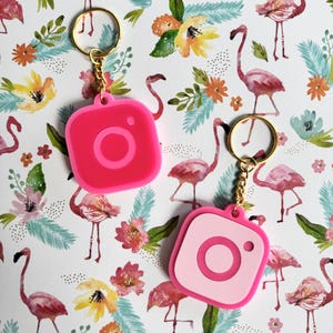Smart NFC Programable Logo Social Media Small Business Keychain for Instagram, Facebook, Etsy, Tap to Pay and More