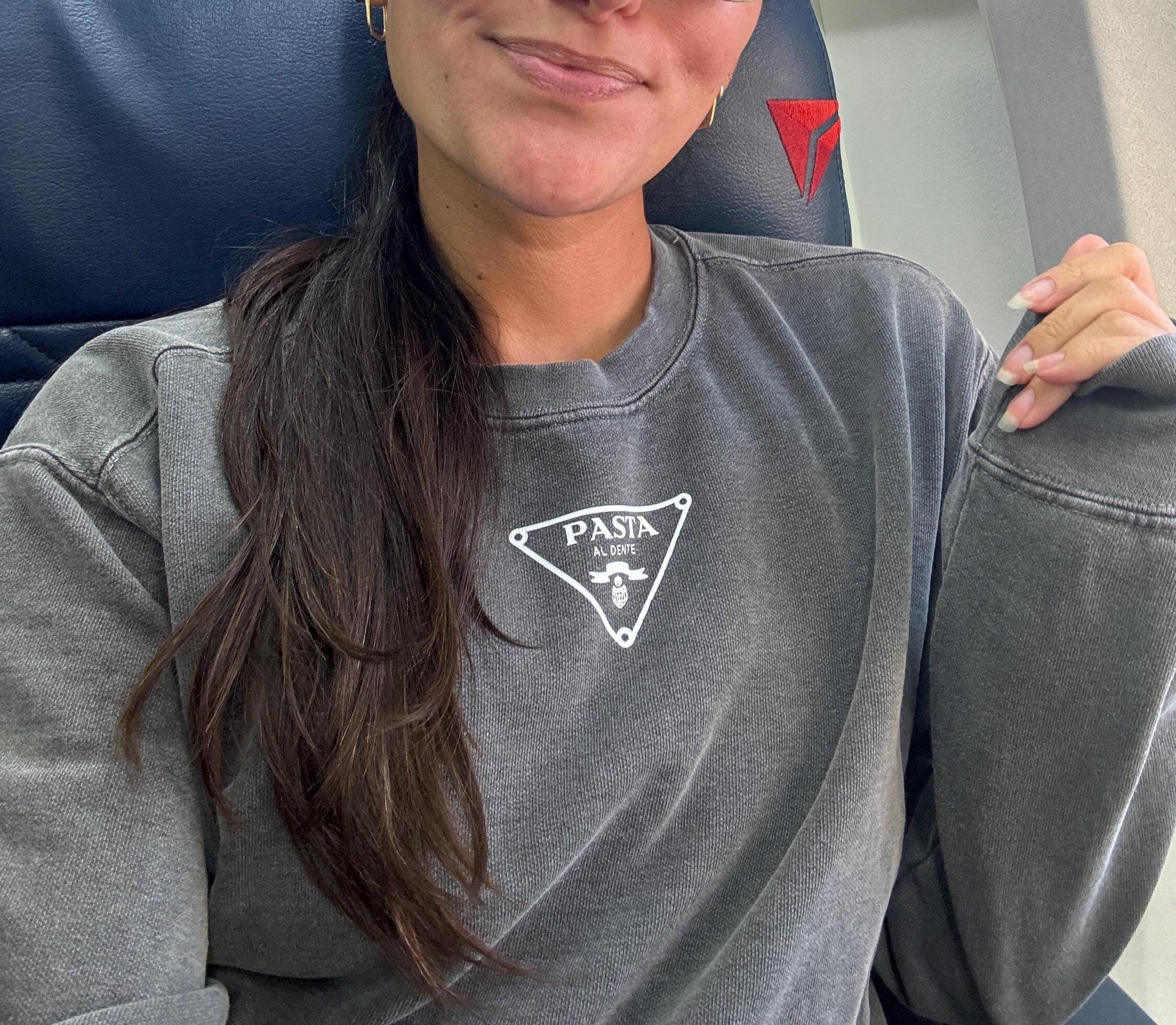 トップス 22AW PRADA pullover big logo parker S 22AW PRADA pullover big logo parker S Prada logo-embroidered Wool