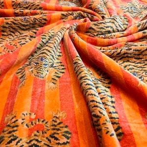 Velvet Fabric Floral Velvet Fabric Indian Fabric printed velvet fabric for upholstery curtain cushion dress making velvet fabric