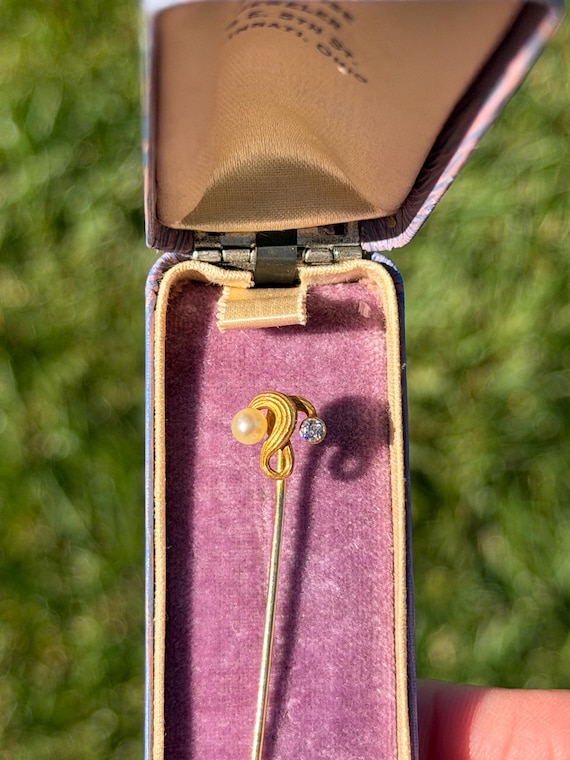 Art Nouveau 14 Karat Gold Diamond and Pearl Stickpin