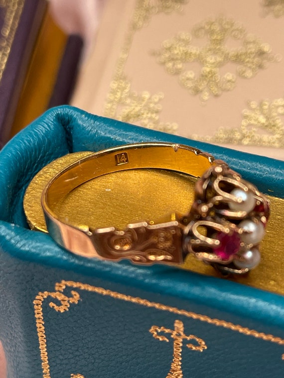 Victorian 14 Karat Rose Gold Ring Featuring Flora… - image 7