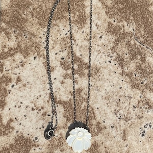 A Vintage Beautiful Carved Mother of Pearl Flower Sterling Silver Necklace