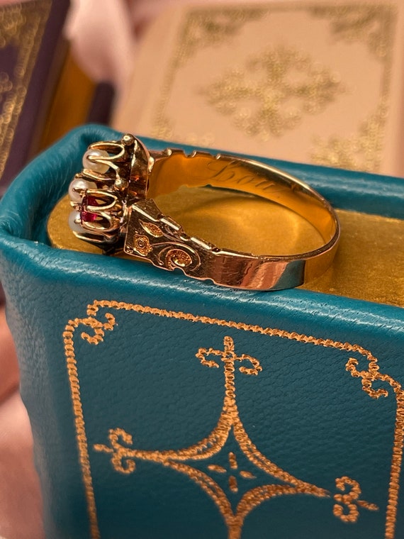 Victorian 14 Karat Rose Gold Ring Featuring Flora… - image 8