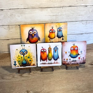 Mini Arte de Pássaros Peculiares com Cavaletes | Pequenos Sinais de Pássaros Caprichosos para Decoração de Casa | Presente Único para Amantes de Pássaros | Enchedor de Meia Bonito
