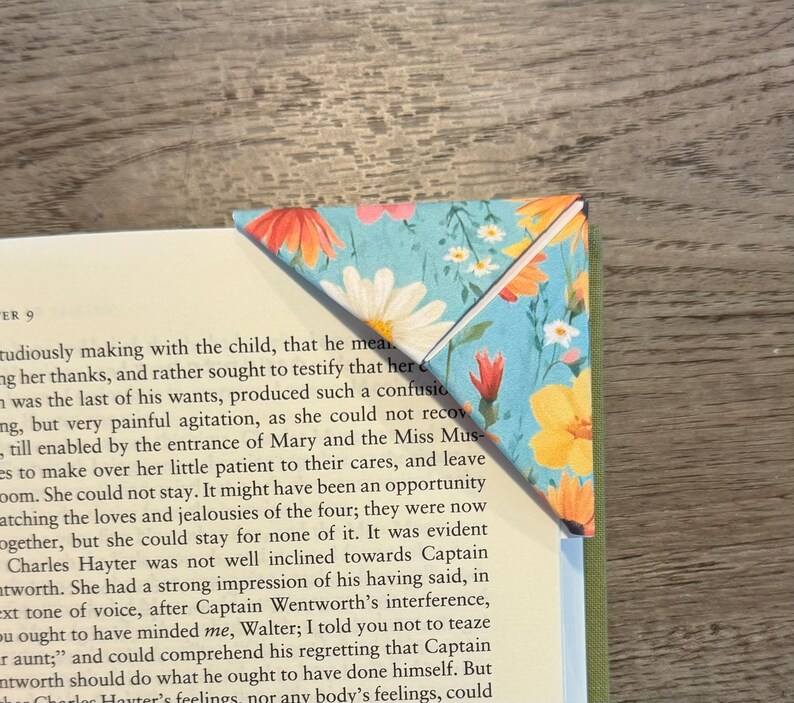 Five-pack of Origami Corner Bookmarks in Colorful Floral Patterns ...