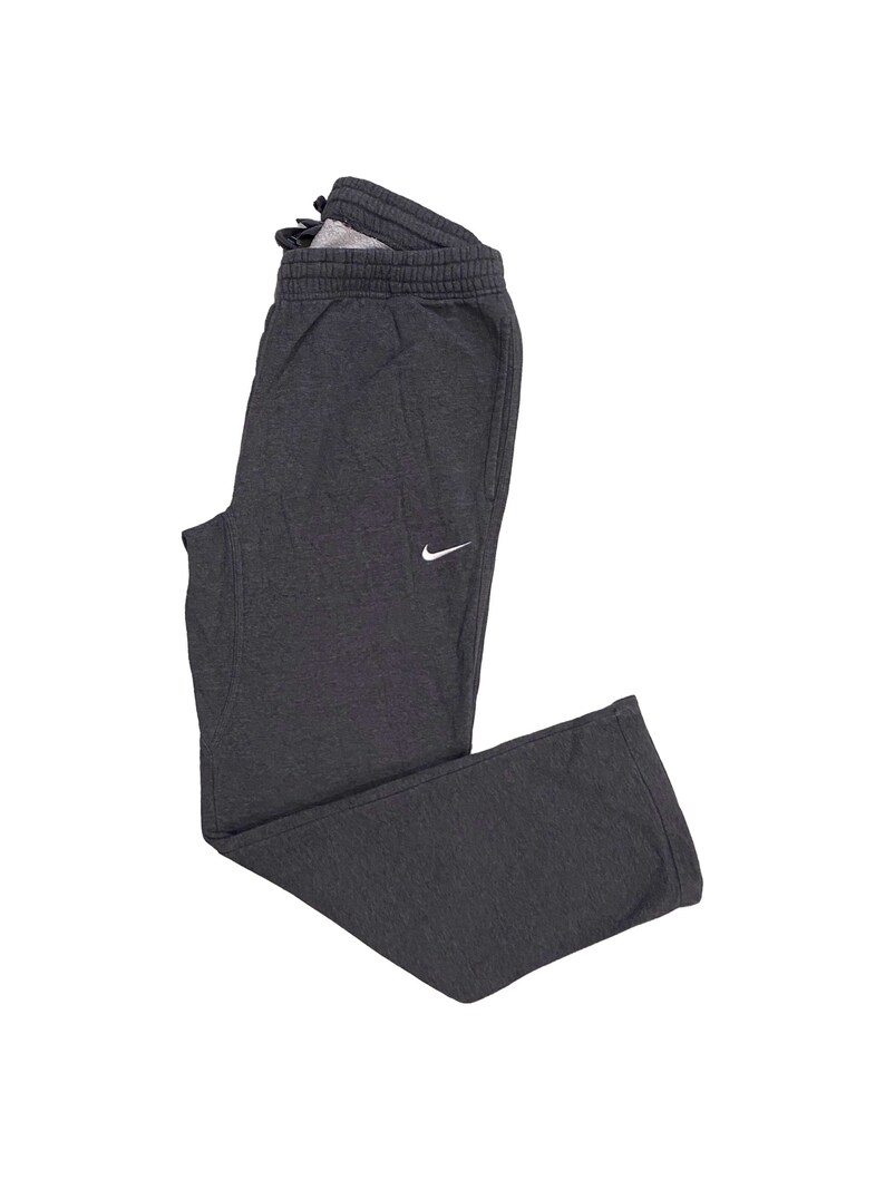nike sweatpants size
