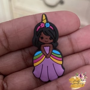 Black Girl Magic Shoe Charms|Shoe Charms for Kids|Black Melanin Shoe Charm | African American Shoe Charm | Shoe Clip | Black Girl Charms