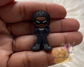 Bedel superheldkrokodil | Op Black Panther geïnspireerde schoenbedel