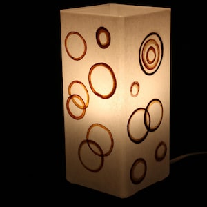 Lampe mit gepressten Pflanzen - Modell magische Ringe, Lamp with pressed plants - Magic Rings Model,