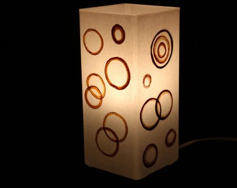 Lampe mit gepressten Pflanzen - Modell magische Ringe, Lámpara con plantas prensadas - Modelo Magic Rings,