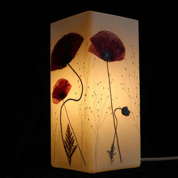 Lampe mit gepresstem Mohn und Fontänengras - lamp with pressed Red poppy and a grass