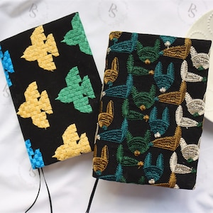 Adjustable Embroidery Animal Sleeve Cover for Notebook, Journal, Planner, Diary, Agenda, and Book - A5/A6 Size - Reusable Book Protector