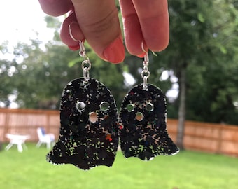 Pendientes fantasma de purpurina negra