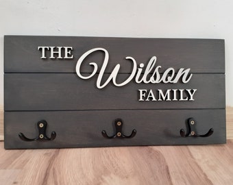 Last Name Key Holder for wall, Personalized Family name sign key holder, Home key holder, Wall key rack, Wooden key hanger for wall