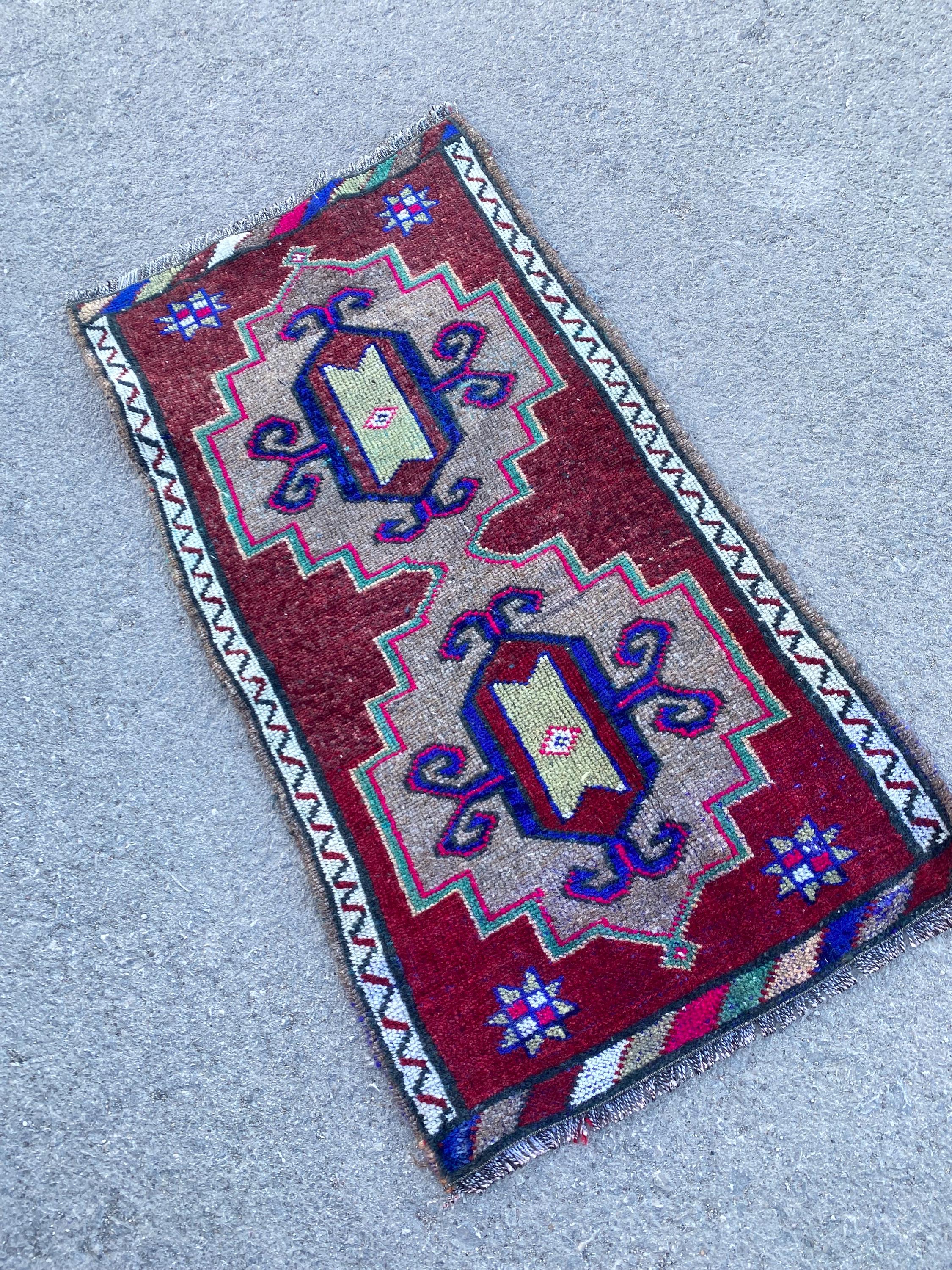 Handmade Vintage Oushak Door Mat Rug: Turkish Wool & Cotton.tax