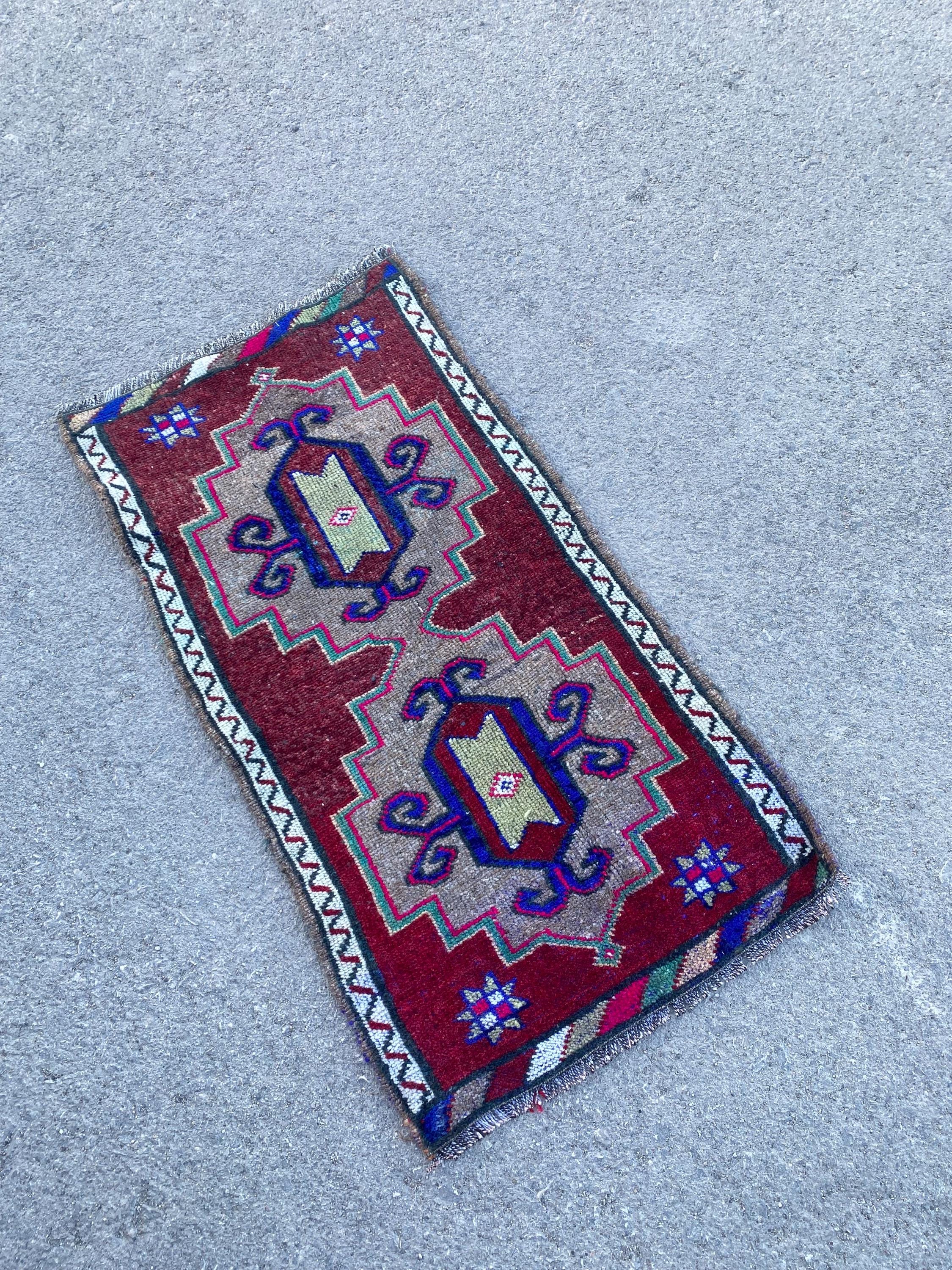 Handmade Vintage Oushak Door Mat Rug: Turkish Wool & Cotton.tax