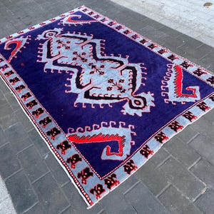 Vintage Oushak Rug 5.3x8.3: Hand-Knotted Wool Turkish Area Rug