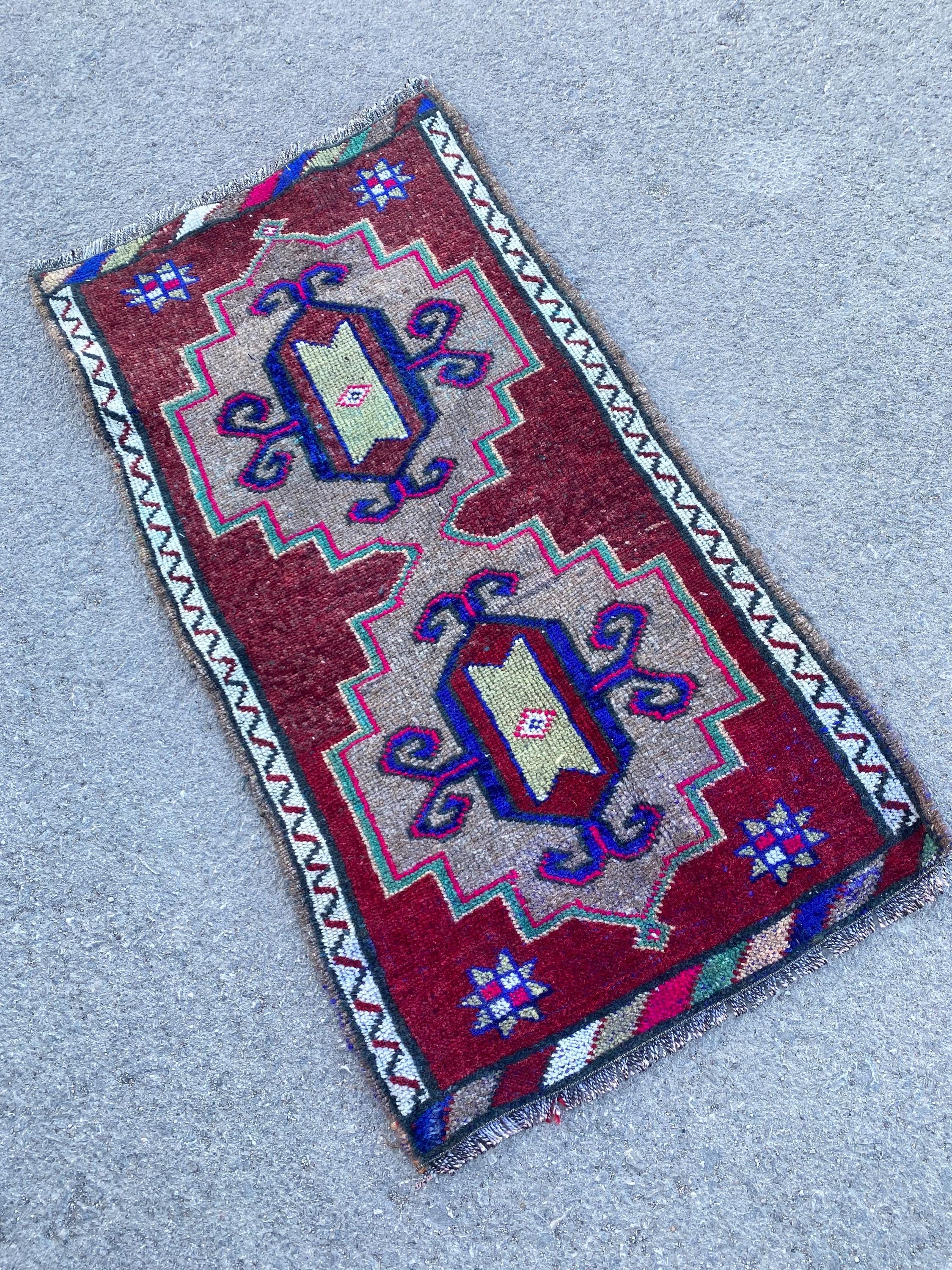 Handmade Vintage Oushak Door Mat Rug: Turkish Wool & Cotton.tax
