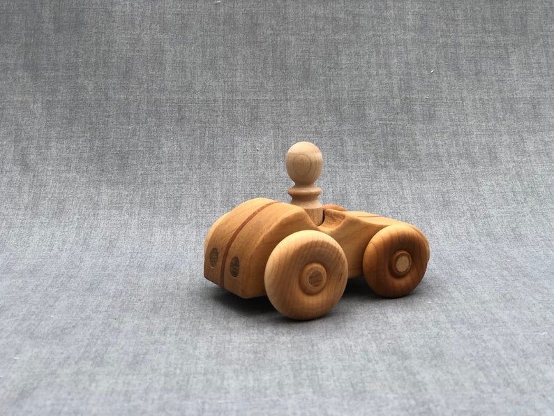Small wood toy Racecar image 7