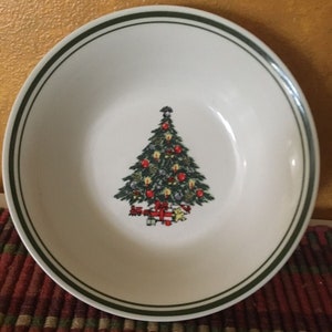 Vintage Christmas Tree 7 Inch Stoneware Salad/Dessert Bowl Plates - Set of 4
