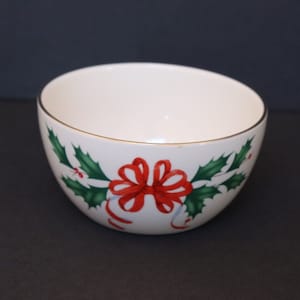 Lenox American by Design Holiday Bowl With Green Holly Leaves and Red Berries