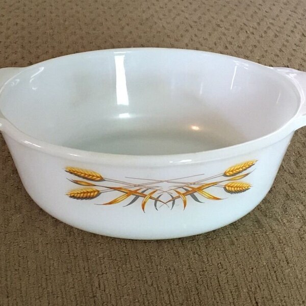 Anchor Hocking Fire-King Golden Wheat 1 Qt Round Casserole Baking Dish 446 -  Made in USA