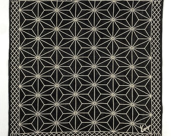 ヴィンテージ ケンゾー ハンカチ フローラル 18.5 x 18.5 インチ I 35