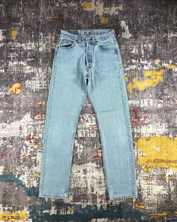 Size 27 Vintage 90s Light Wash Levis 
