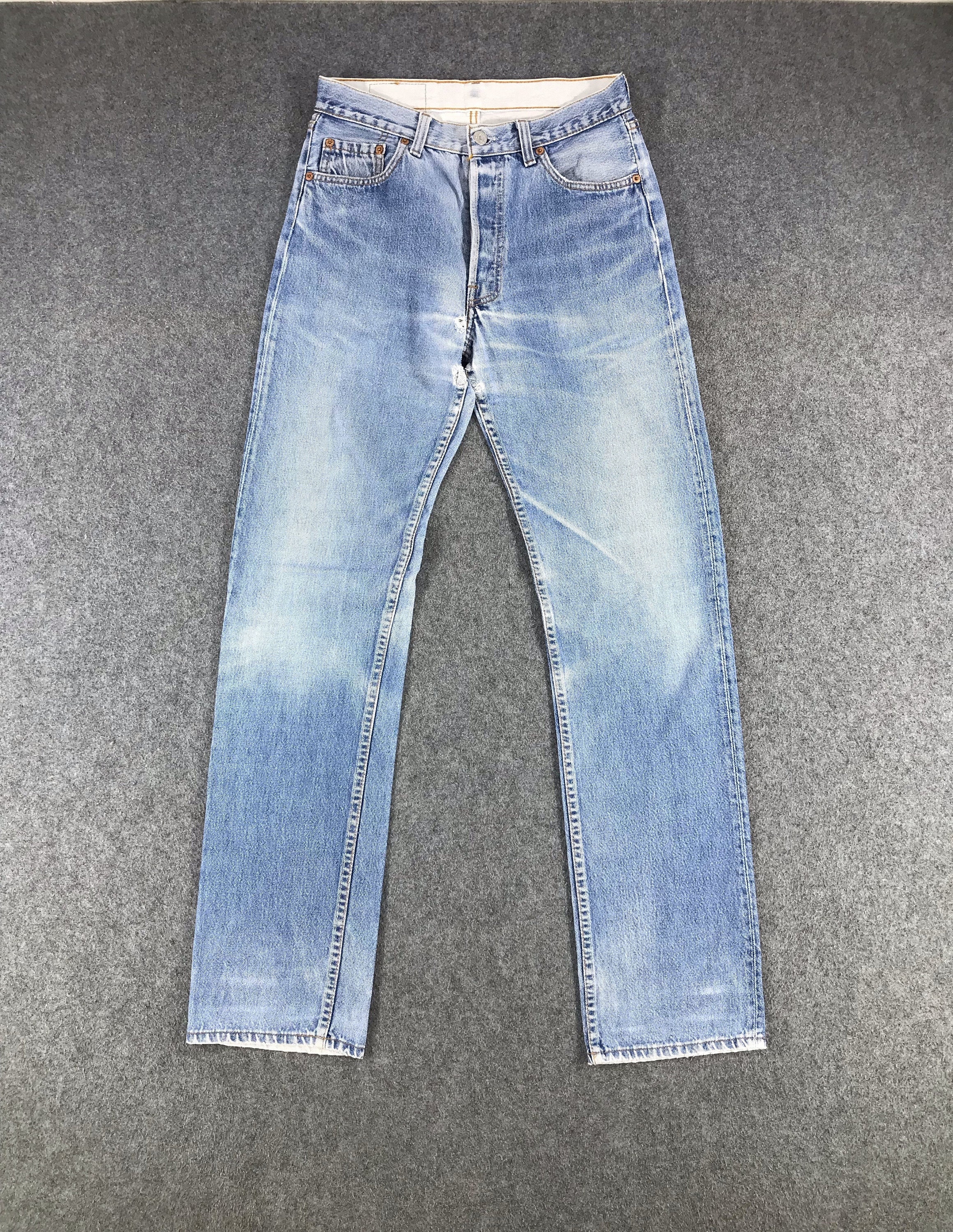 Vintage 80s Light Wash Levis 501 Jeans 